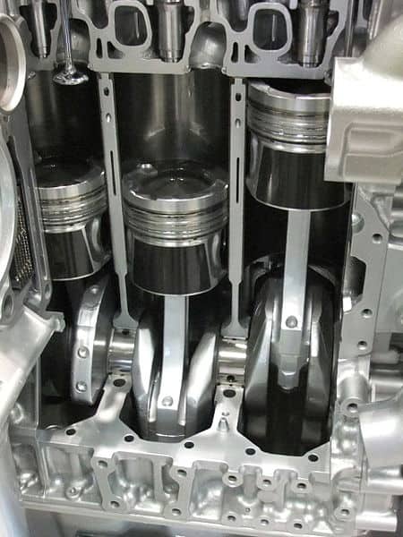 internal combustion engine pistons of partial cross sectional view. A type of reciprocating engines.