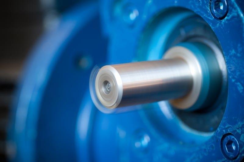 Rotating machine shaft in a bearing housing
